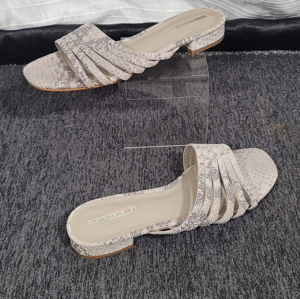 Tahari Womens Memphis Open Toe Casual Slide Sandals, Dove Multi, Size 6.5